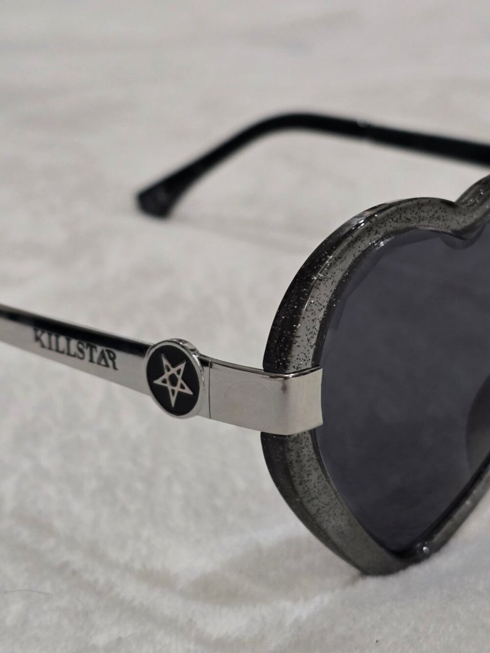 Killstar ✦ Disco Enfer Sunglasses ✦ Black Glitter Heart Frame w/ Pentagram Arms - Picture 6 of 12
